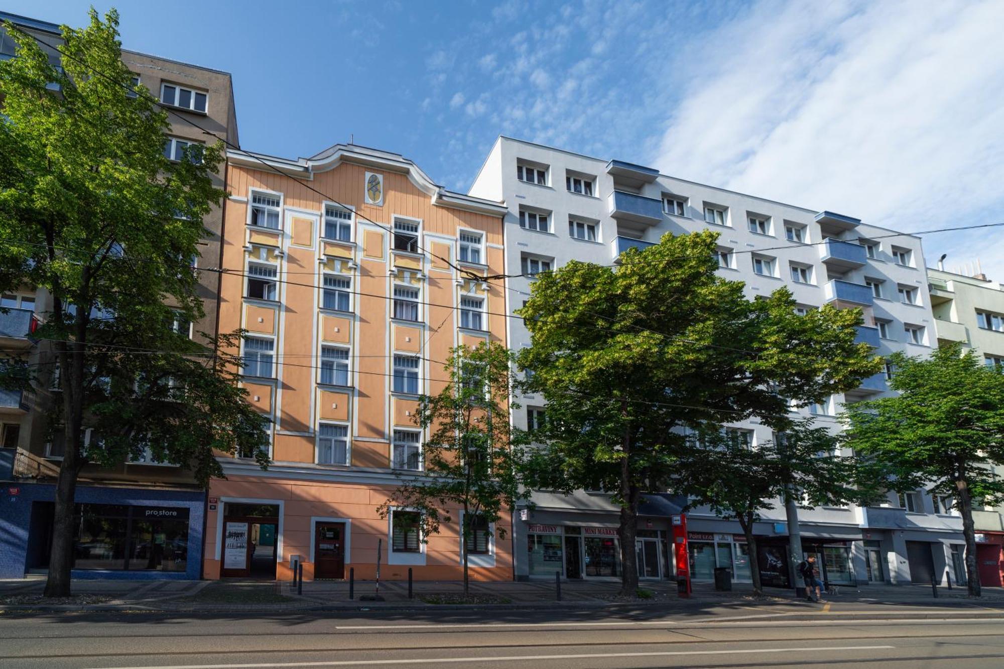 Leon Otel